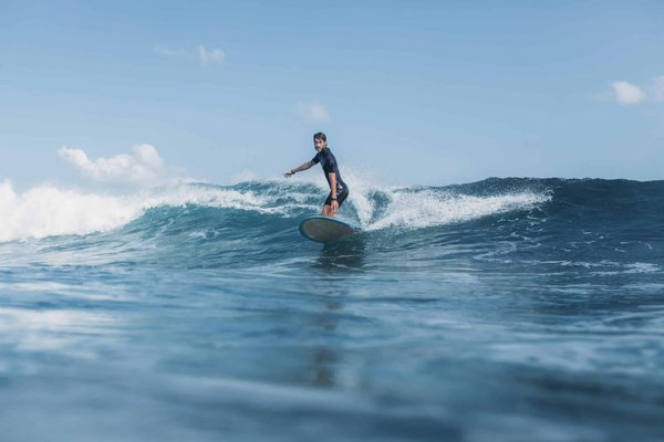 Quels sont les secrets pour une expérience de surf authentique à Hawaï ?